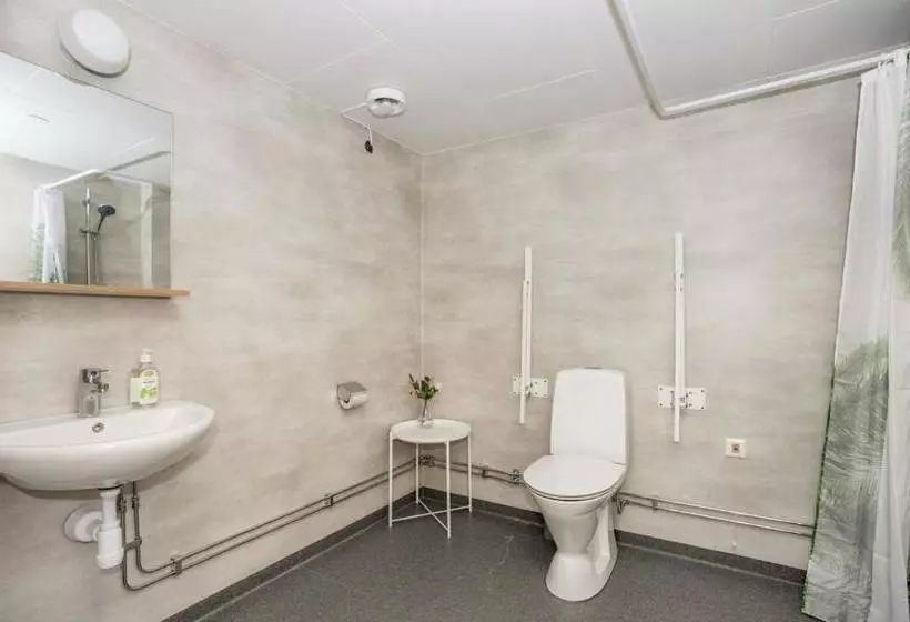 Retkeilymaja Hestra Guesthouse