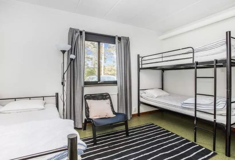 Retkeilymaja Hestra Guesthouse