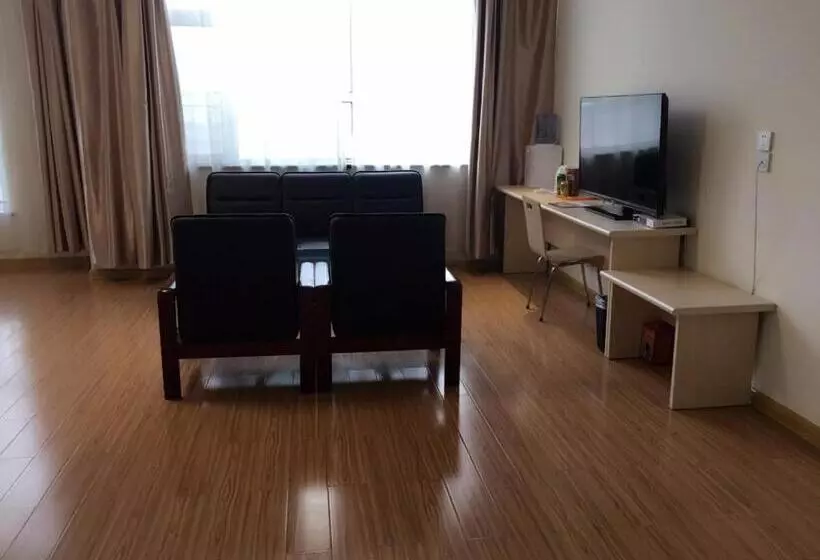 ホテル 7days Inn Dezhou Qihe Coach College