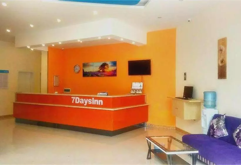 Hotelli 7days Inn Langzhong Seven Mile Avenue