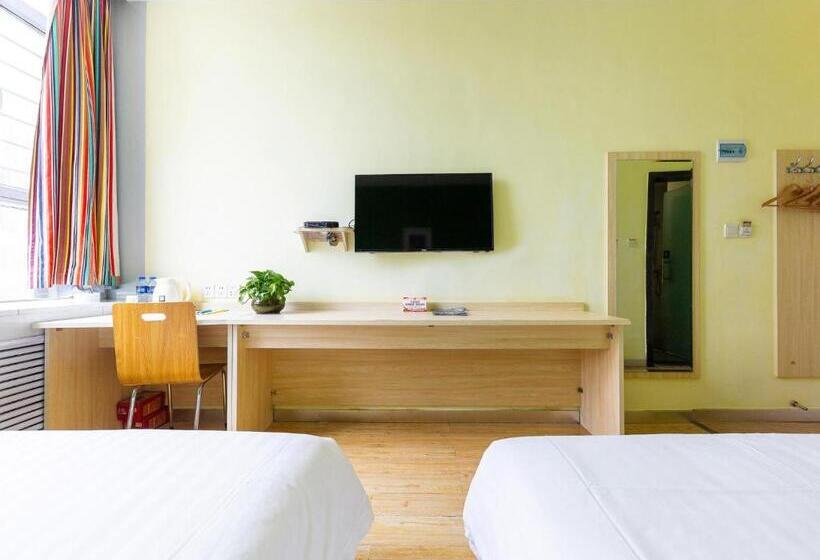 בית מלון כפרי 7days Inn Xining Kunlun Road Cross