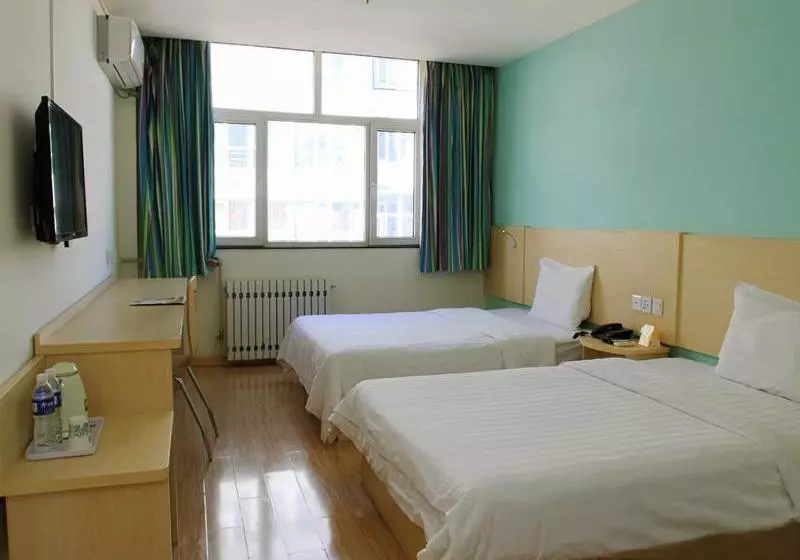 ホテル 7days Inn Zhangjiakou Train Station Construction Engineering College