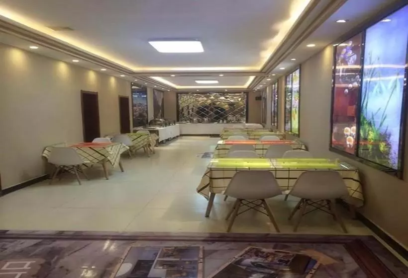 ホテル 7days Premium Tengzhou Middle College Road High Speed Rail Station