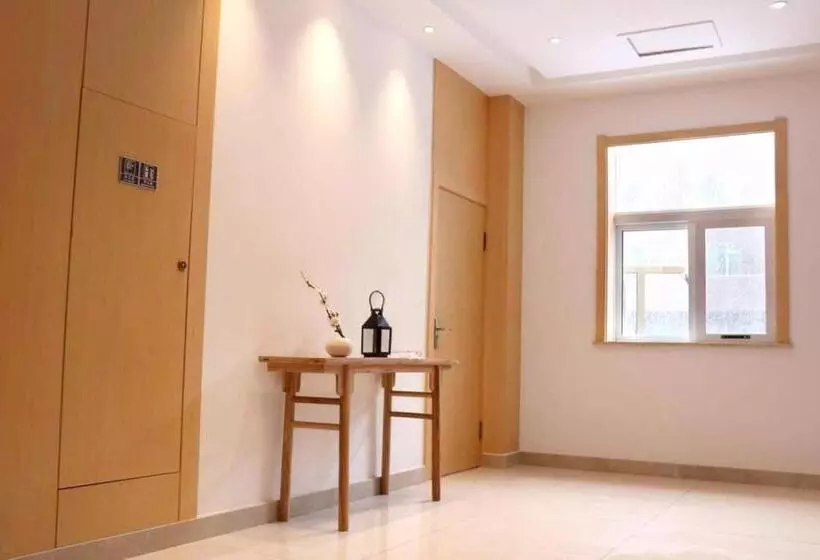 ホテル 7days Premium Weihai High Speed Rail Station Bathing Beach