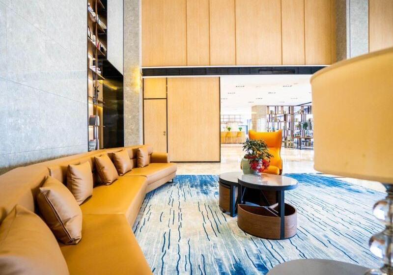 Отель Greentree Eastern Taizhou Taixing Jichuan Bei Road