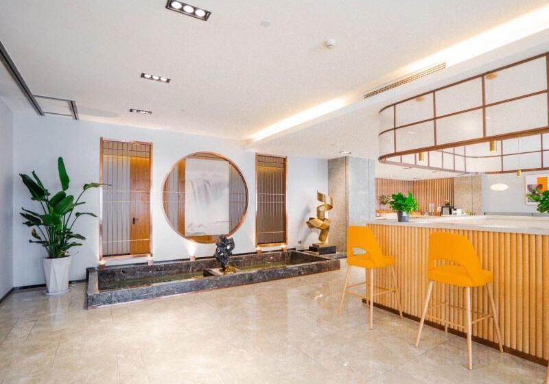 Отель Greentree Eastern Taizhou Taixing Jichuan Bei Road