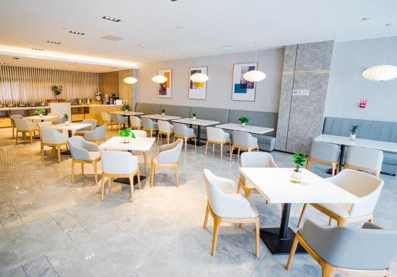 Отель Greentree Eastern Taizhou Taixing Jichuan Bei Road