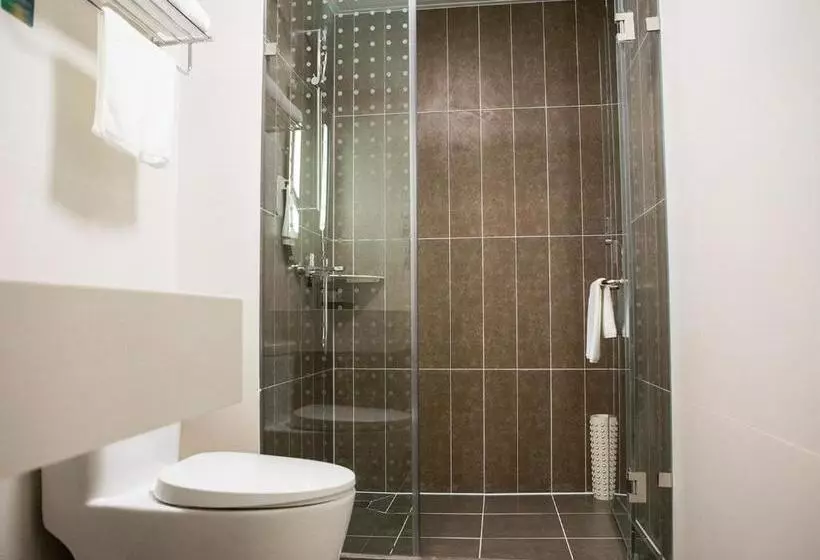 ホテル Ibis Tonghua Binjiang West Road