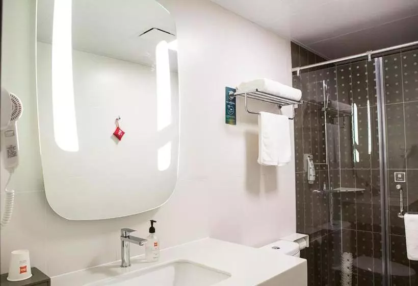 ホテル Ibis Tonghua Binjiang West Road