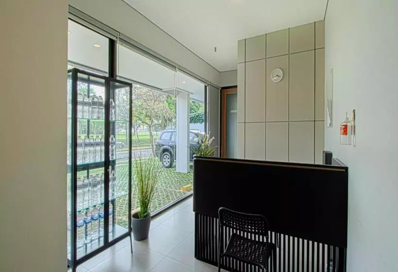 ホテル M Studio Karawaci