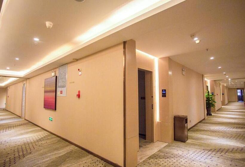 Lavande Hotel Changji Changning Road