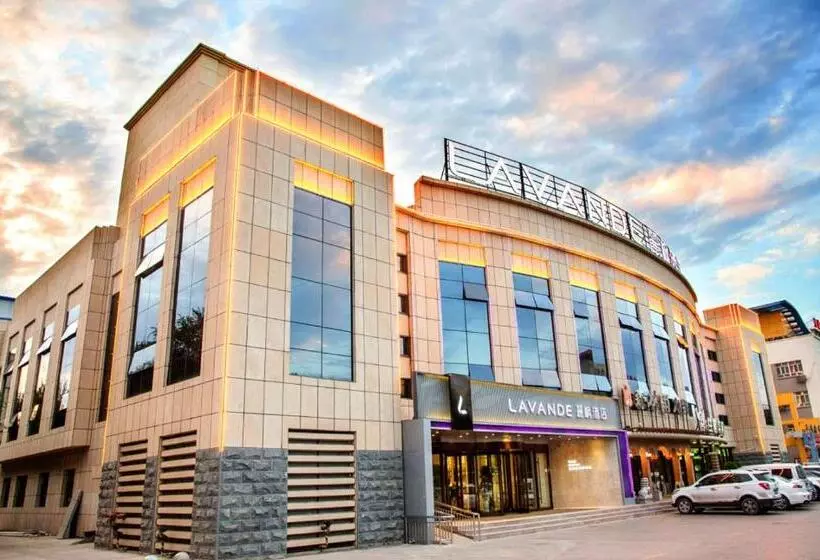 Lavande Hotel Changji Changning Road