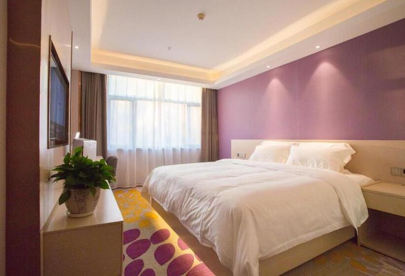 Lavande Hotel Changji Changning Road