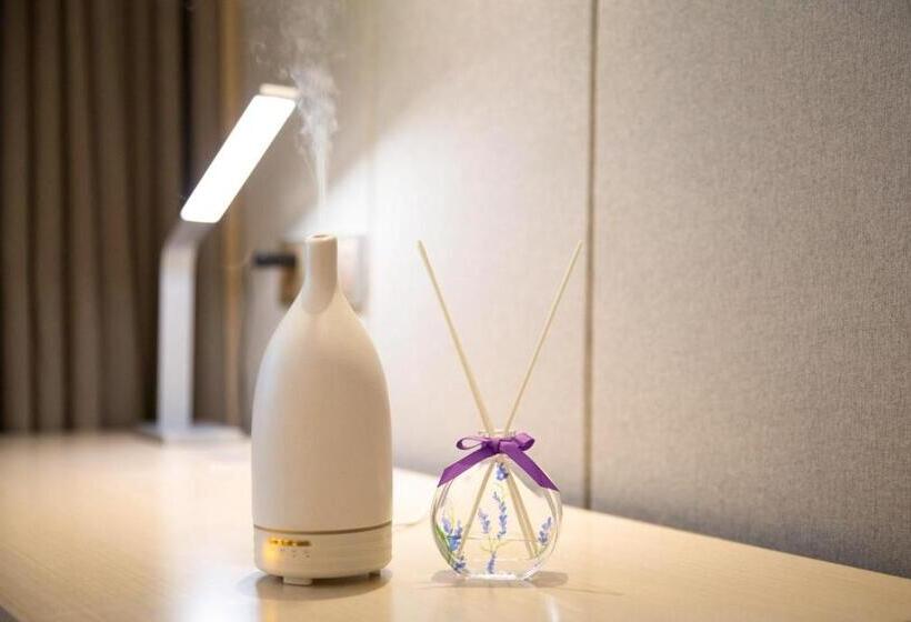 Lavande Hotel Changji Changning Road