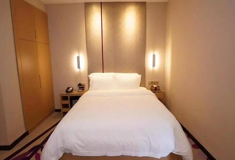 Lavande Hotel Qingyuan Flying Lake