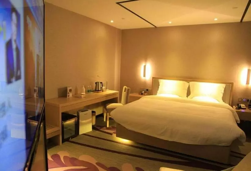 Lavande Hotel Tianshui Gangu Jicheng Square