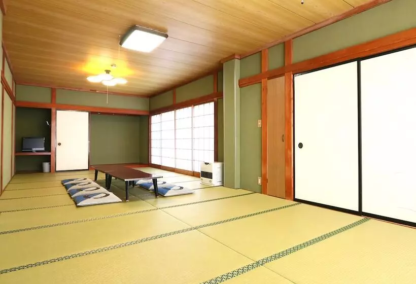 旅館 Sports Inn Aoyama Dori