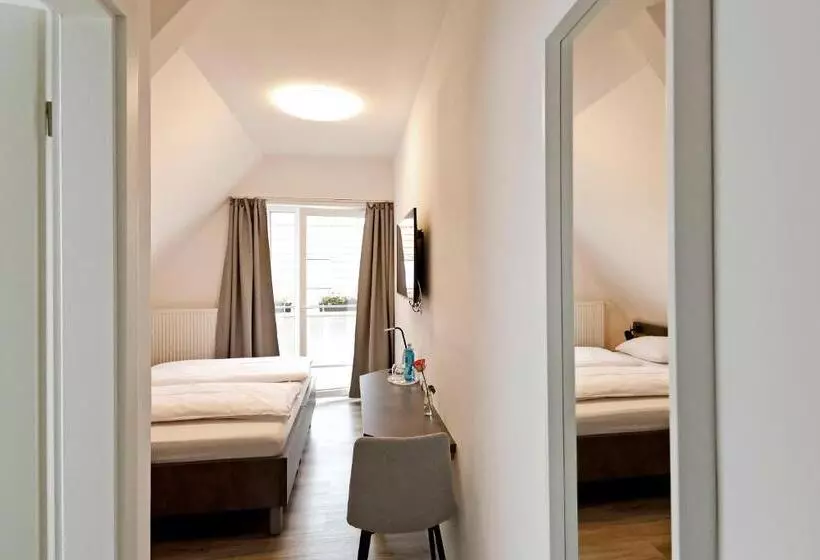 Aamiaismajoitus (B&B) Vinotel Weinstrasse