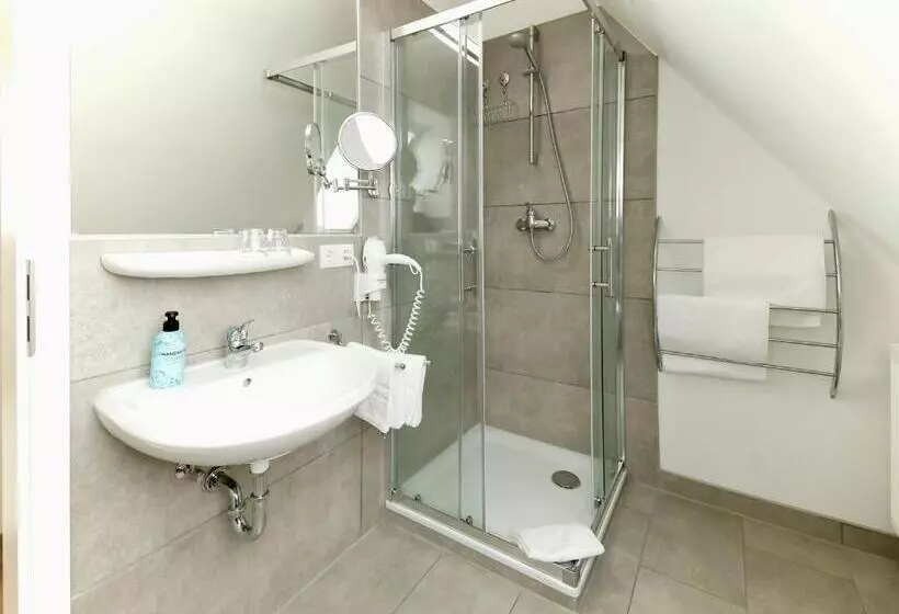 Aamiaismajoitus (B&B) Vinotel Weinstrasse