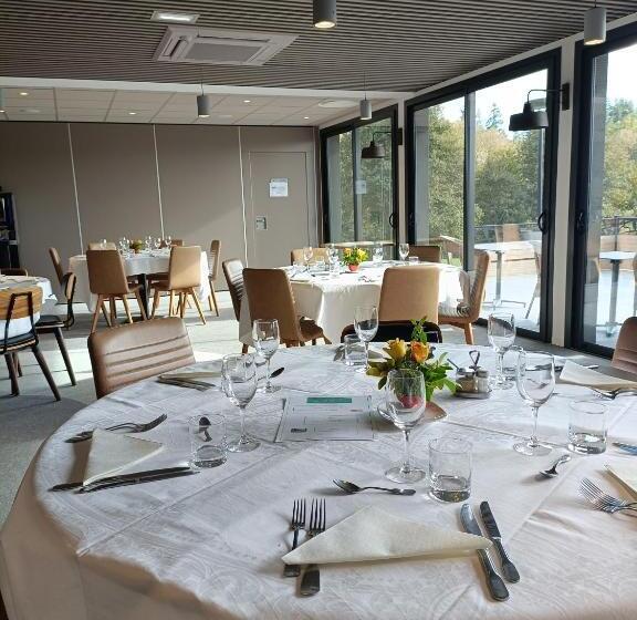 Brit Hotel Ploermel   Hotel De L Hippodrome