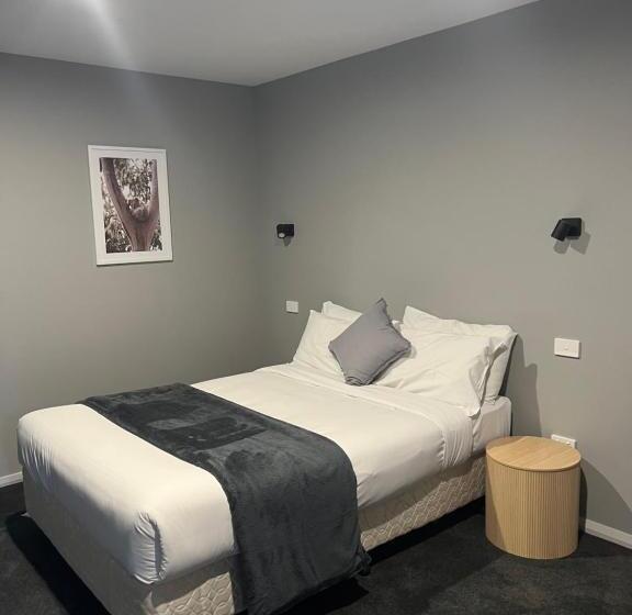 Отель Murrumbateman Country Inn