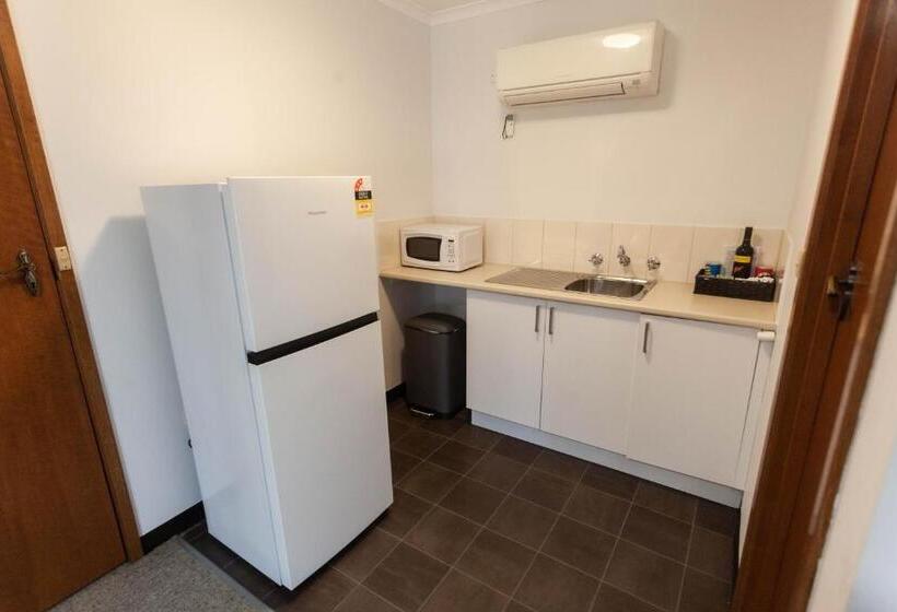 모텔 Donald Motor Lodge