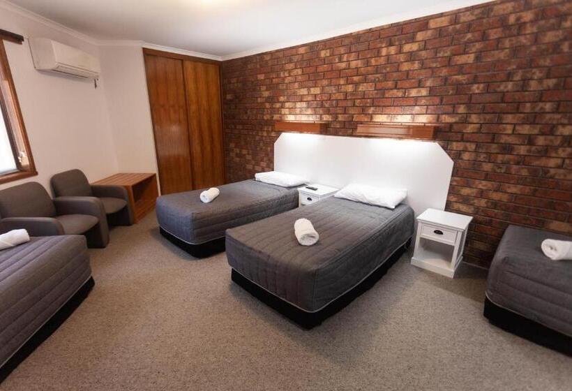 모텔 Donald Motor Lodge