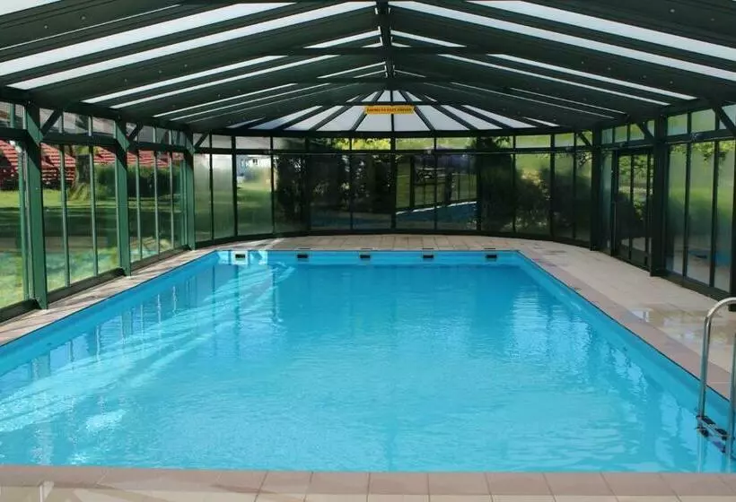 Retkeilymaja Camp åpta