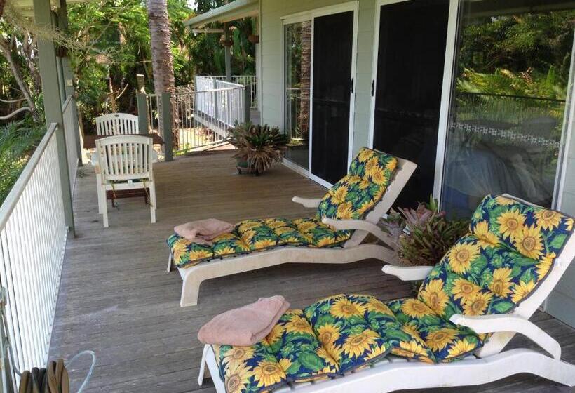 Bed and Breakfast Mission Beach Escape Bnb