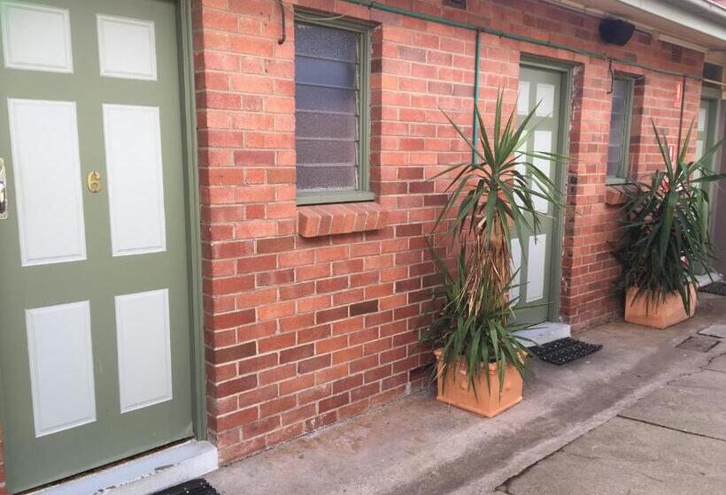 The Centennial Hotel Gulgong