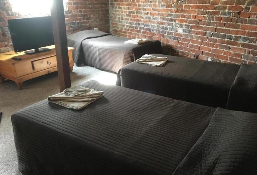 The Centennial Hotel Gulgong