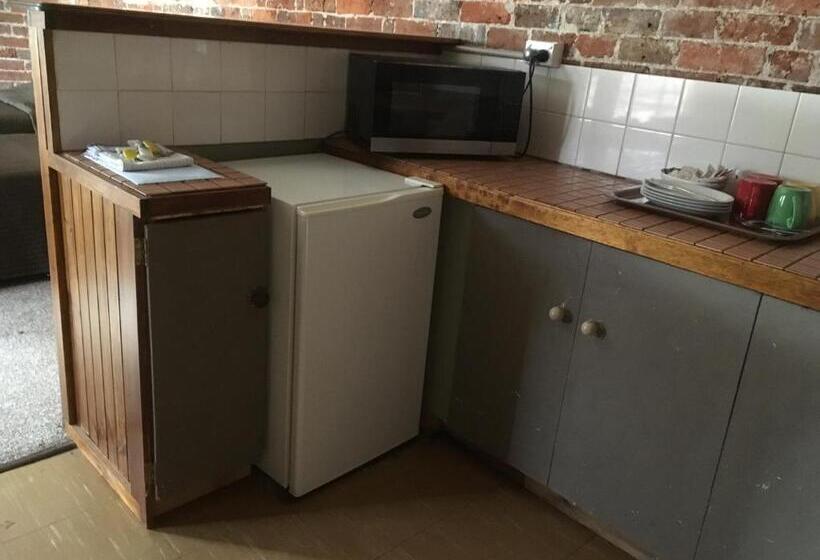 The Centennial Hotel Gulgong