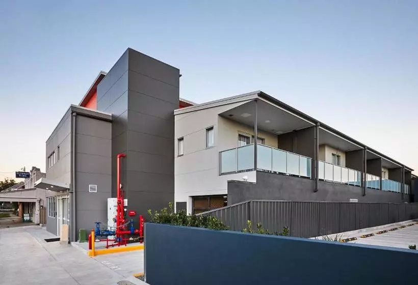 East Maitland Executive Apartments