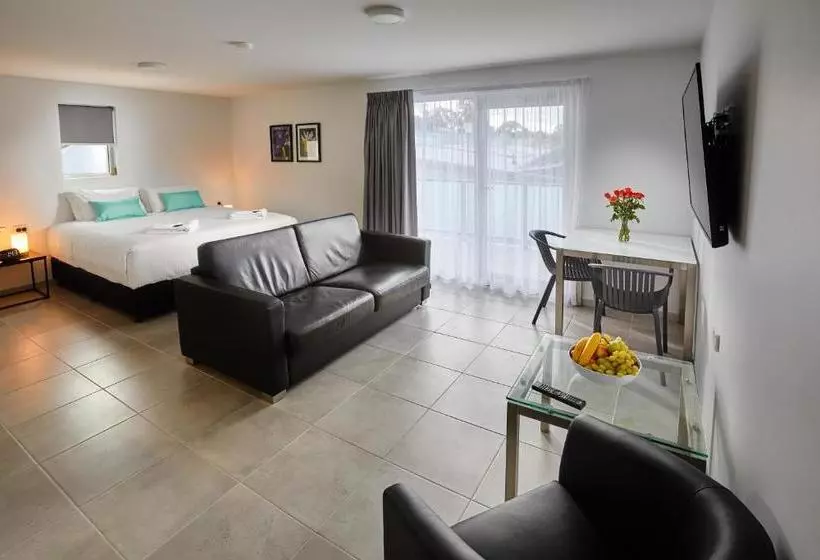 East Maitland Executive Apartments
