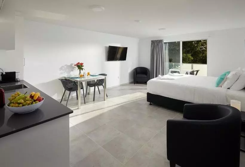 East Maitland Executive Apartments