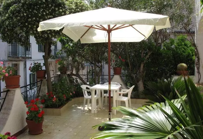 ホテル Albergo Villa Verde