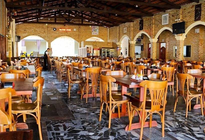 בית מלון כפרי Pousada Oásis