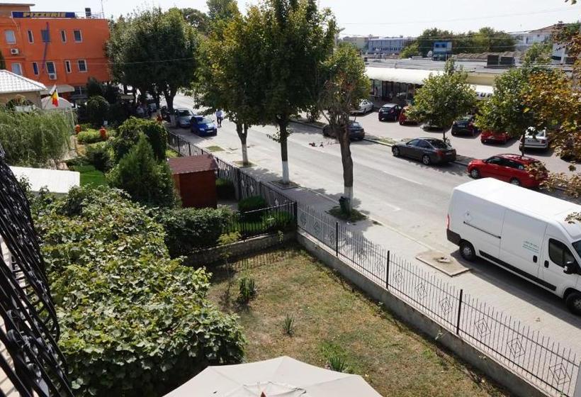 هتل Vila Yzabelle