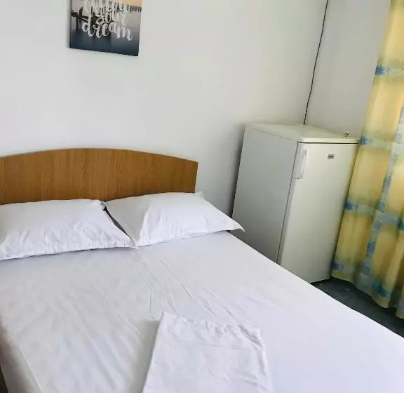 Hotelli Vila Yzabelle