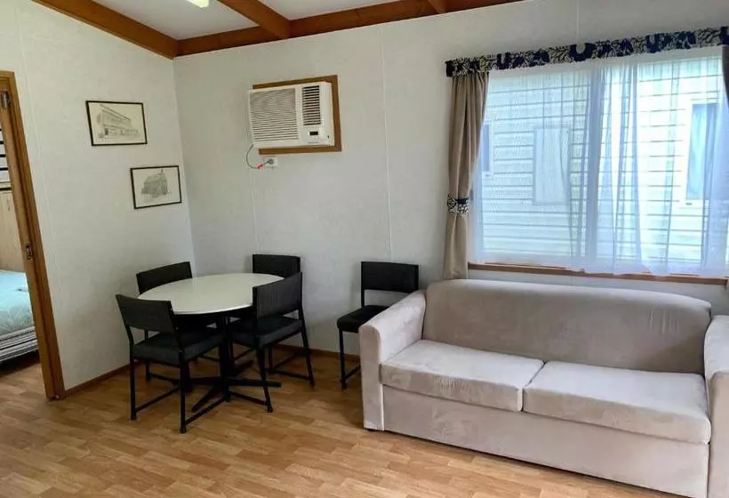 Motelli Tatura Cabin & Caravan Park