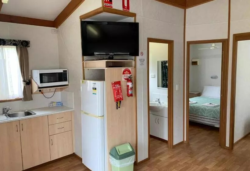 Motelli Tatura Cabin & Caravan Park