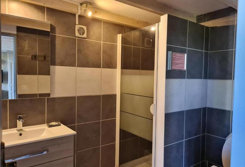 פנסיון Domaine La Condamine Crillon Le Brave