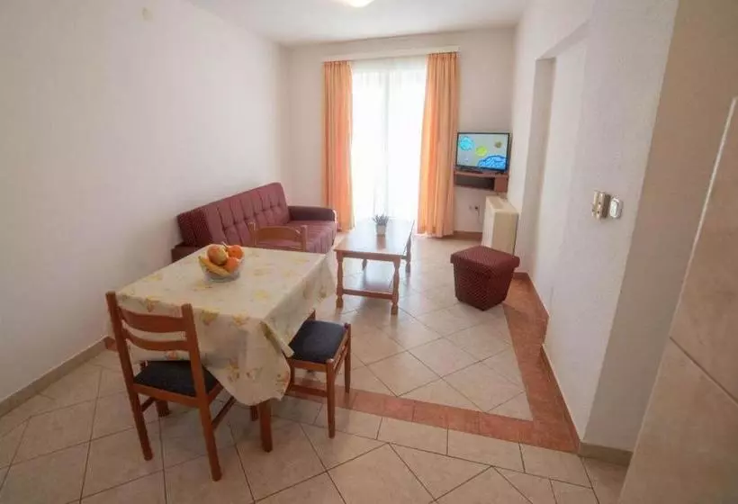 پانسیون Villa Millenium