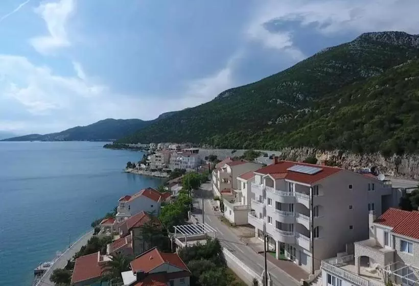پانسیون Villa Millenium