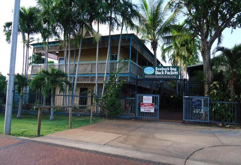 Общежитие Roey Backpackers And Party Bar