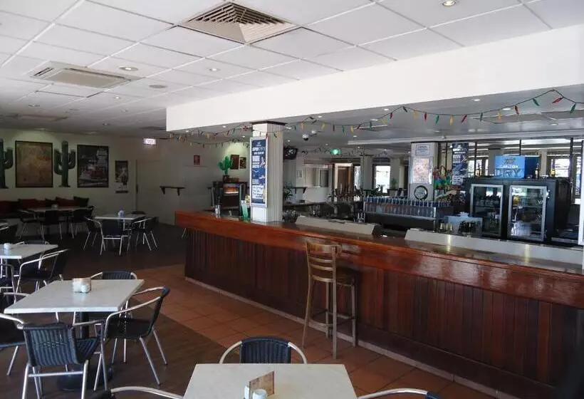 ユースホステル Roey Backpackers And Party Bar