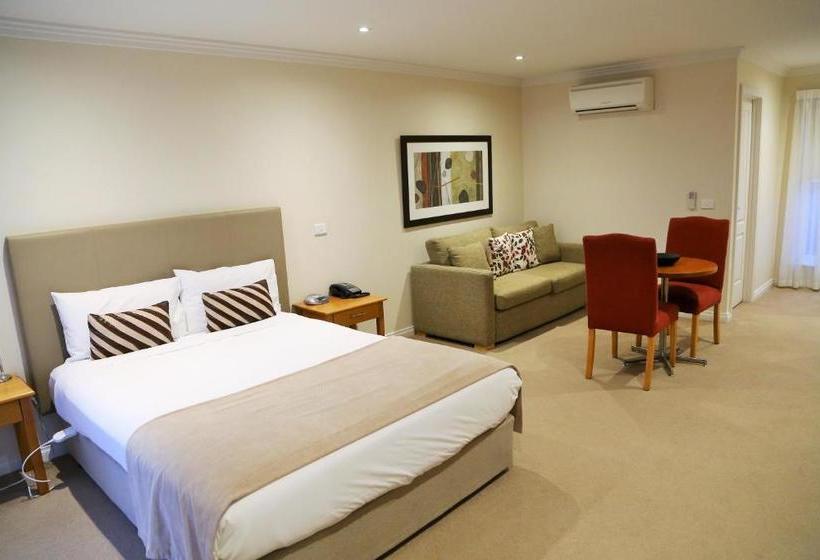 Allansford Hotel Motel