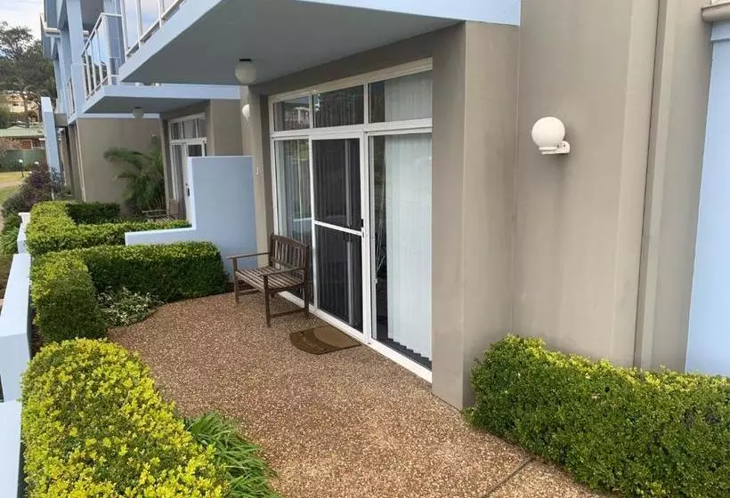 Aquarius Apartments Mollymook