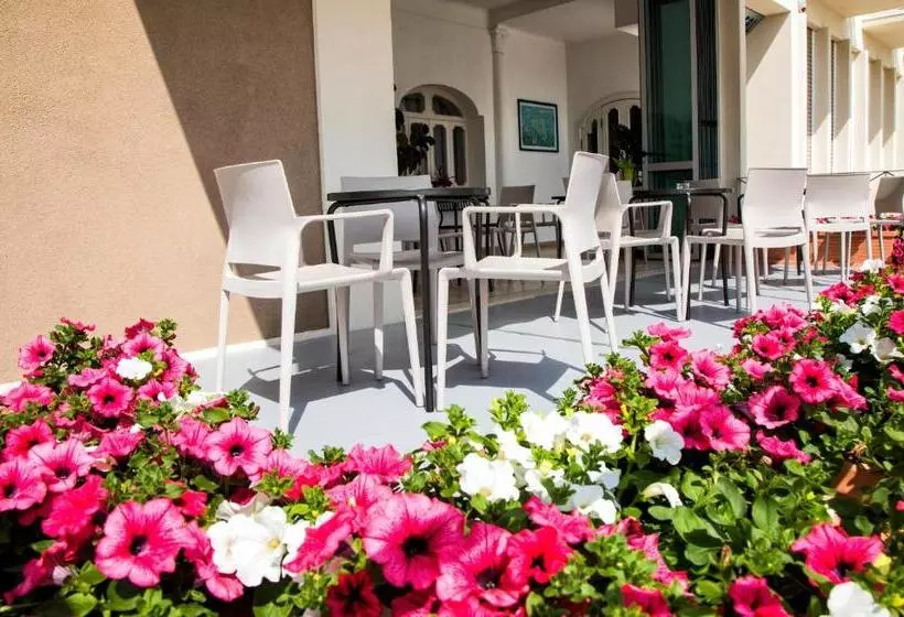 Hotel Ideal