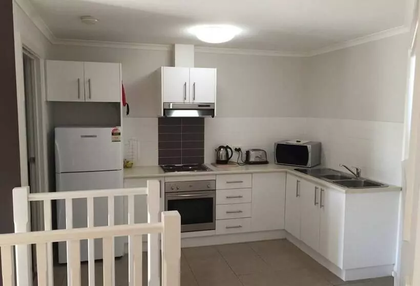 Inverloch Cabins & Apartments